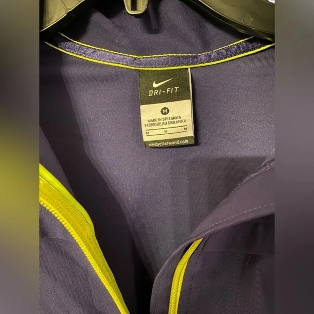 Nike dri-fit zip up jacket purple and yellow lightweight jacket Size medium